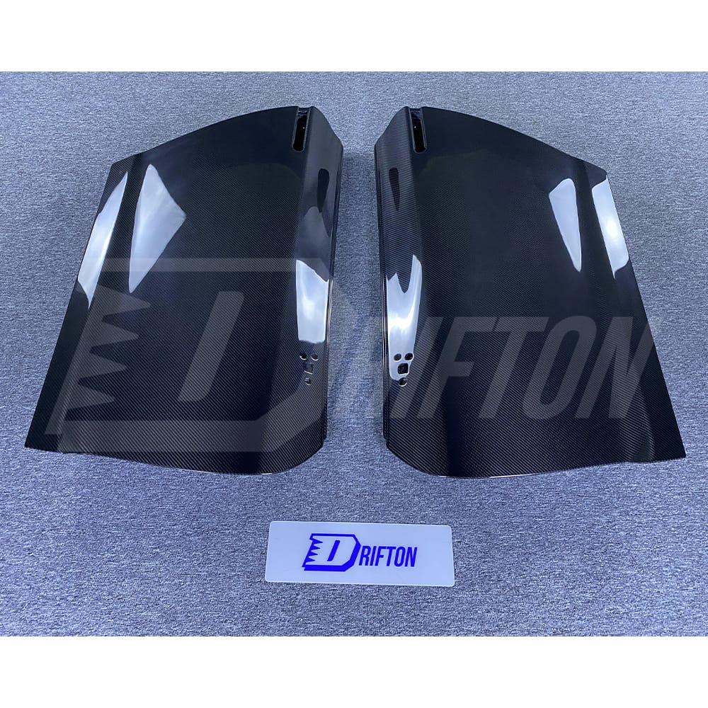 Dry Carbon Fiber Door For Nissan R35 GTR 2008-2019