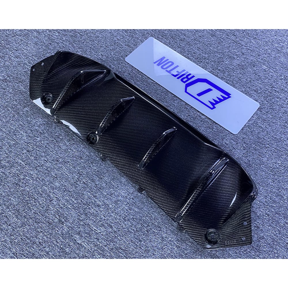 MP Style Carbon Fiber Rear Diffuser For BMW 5 Series F90 M5 2017-2023