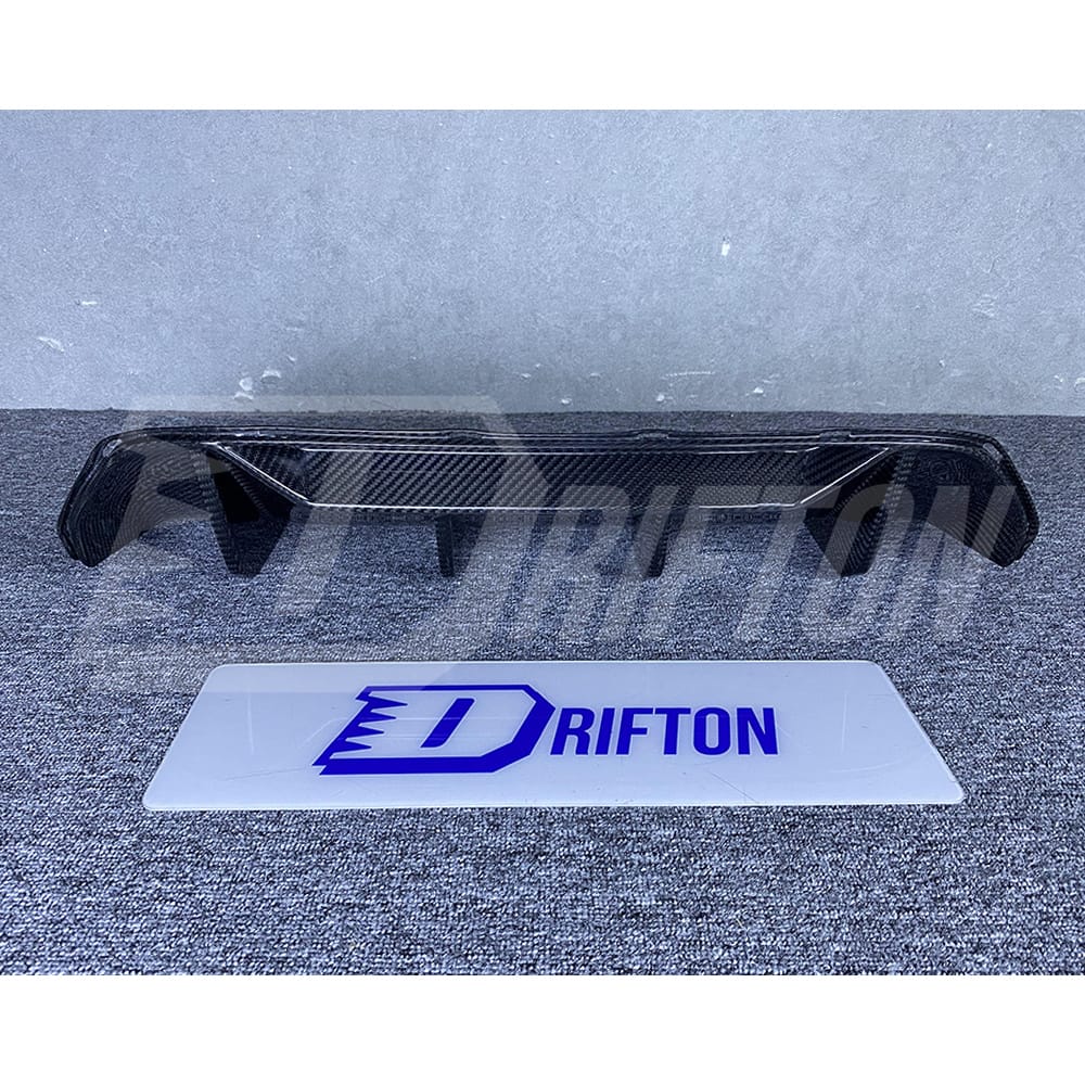 MP Style Dry Carbon Fiber Rear Diffuser For BMW 5 Series F90 M5 2017-2023