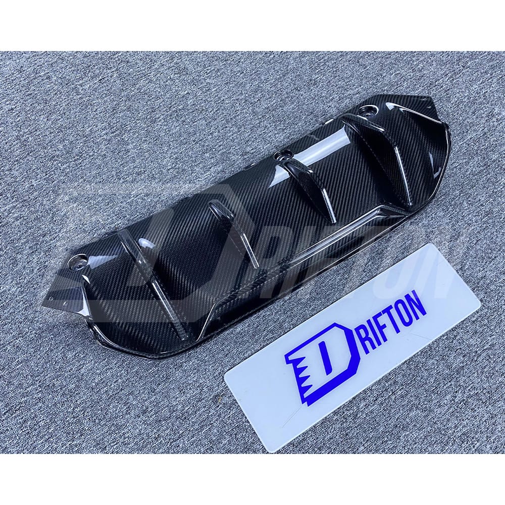 MP Style Dry Carbon Fiber Rear Diffuser For BMW 5 Series F90 M5 2017-2023