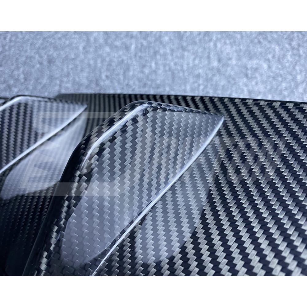 MP Style Dry Carbon Fiber Rear Diffuser For BMW 5 Series F90 M5 2017-2023