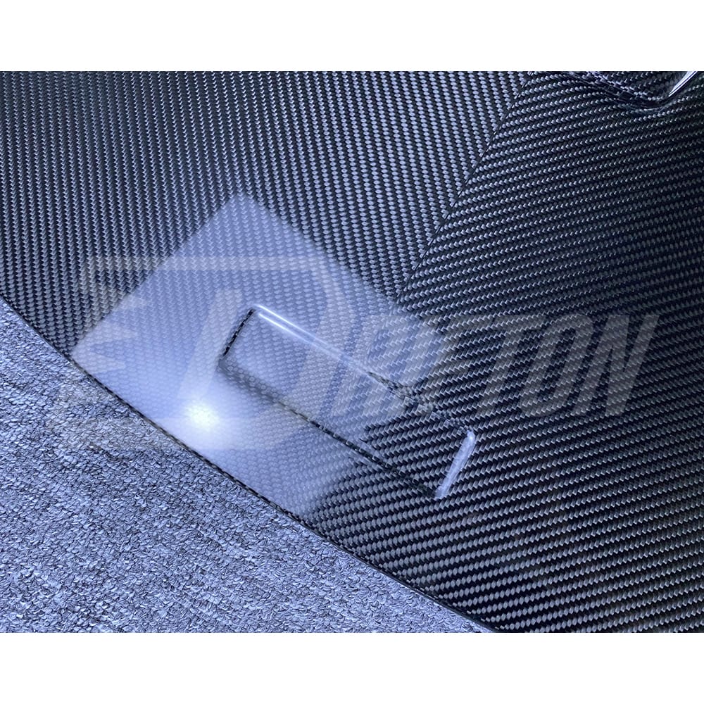 Novitec Style Dry Carbon Fiber Hood For Mclaren 720S