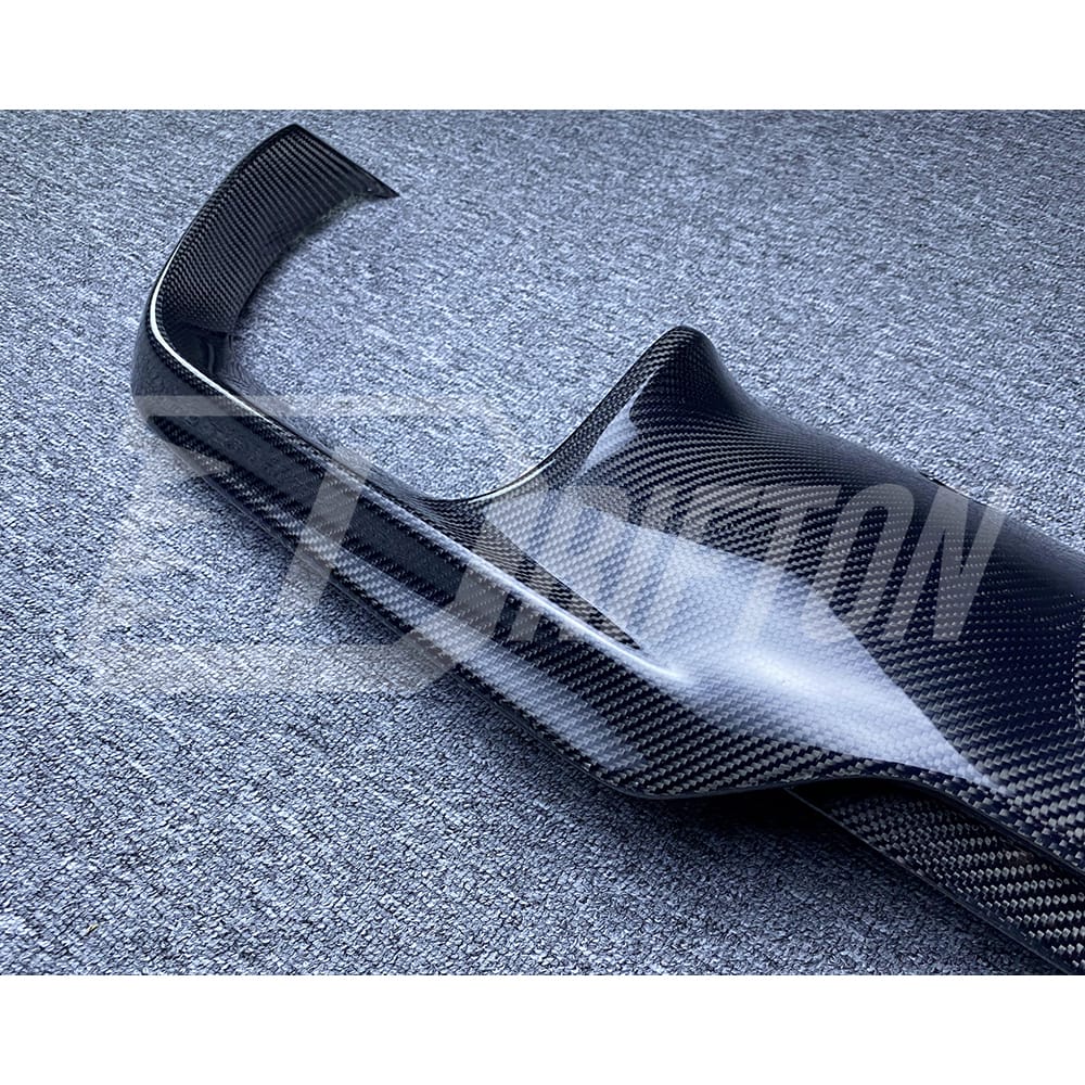 LED Brake Light Carbon Fiber Rear Diffuser For BMW M8 F91 2020-2024