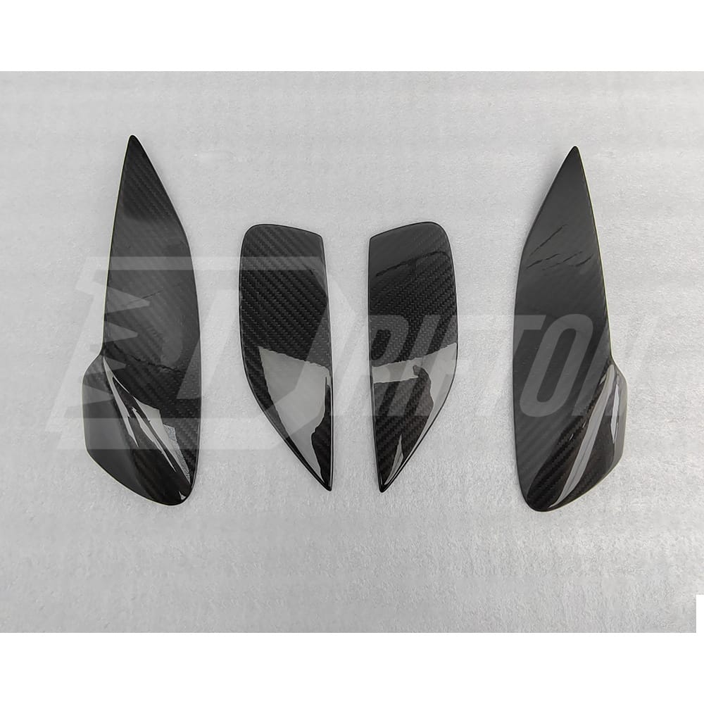 Novitec Style Dry Carbon Fiber Taillights Cover Trim For Ferrari Roma 2020-2025