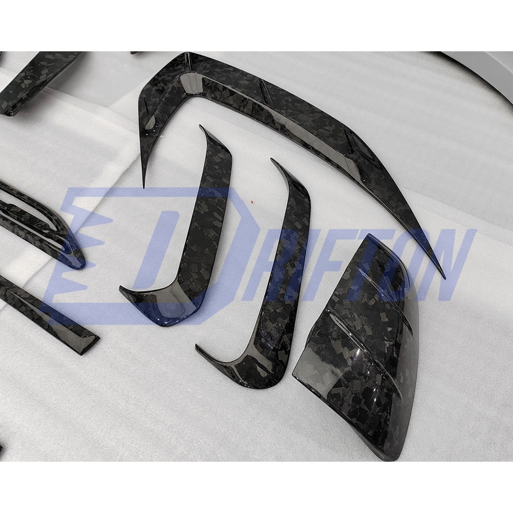 Mansory Style Dry Carbon Fiber Full Body Kits For Bentley Bentayga 2020-2024