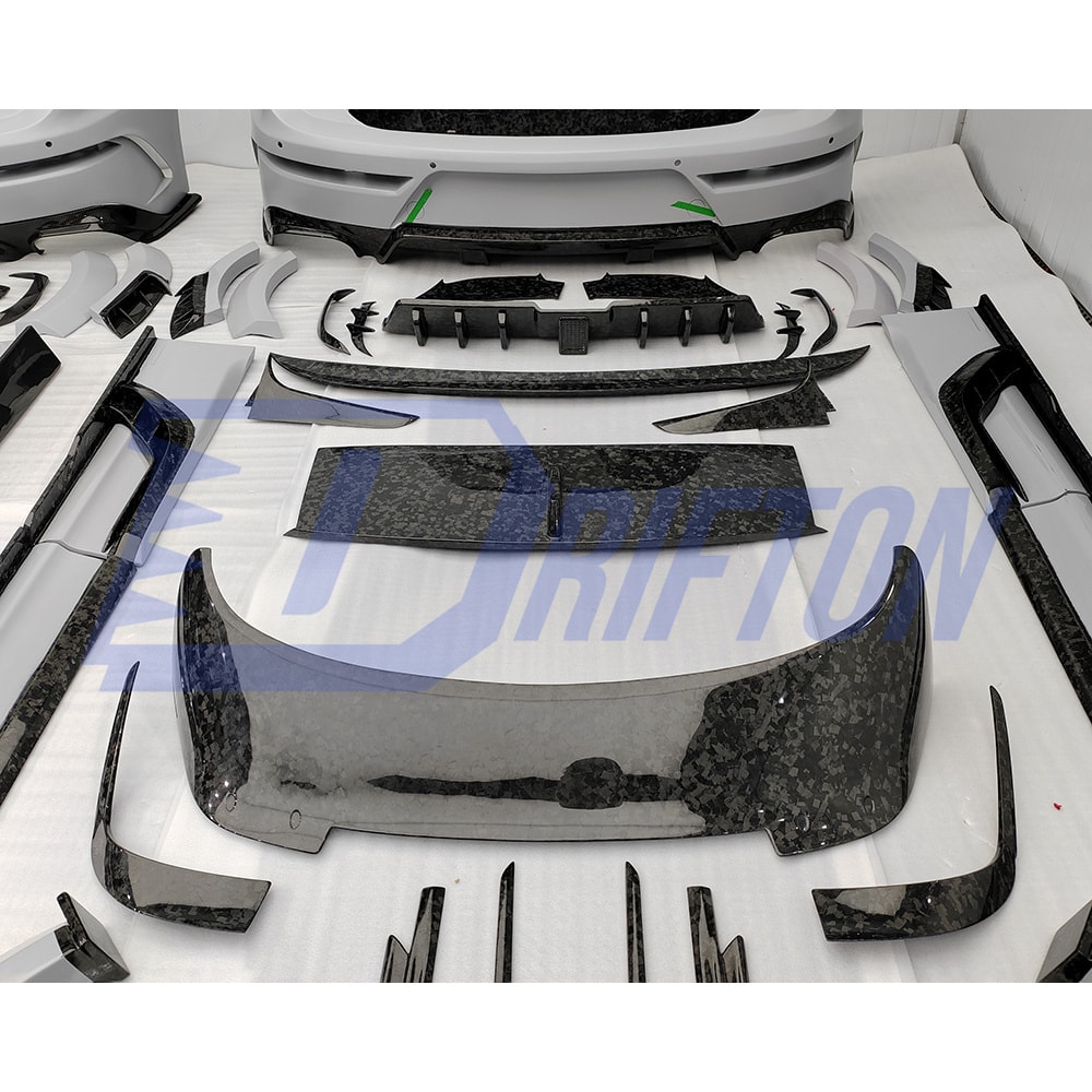 Mansory Style Dry Carbon Fiber Full Body Kits For Bentley Bentayga 2020-2024