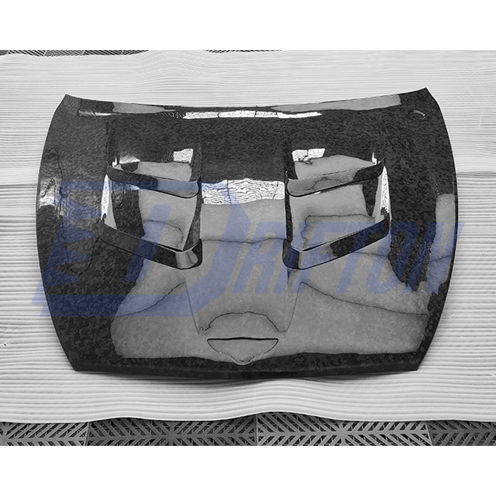 Mansory V1 Style Dry Carbon Fiber Hood For Bentley Bentayga 2020-2024