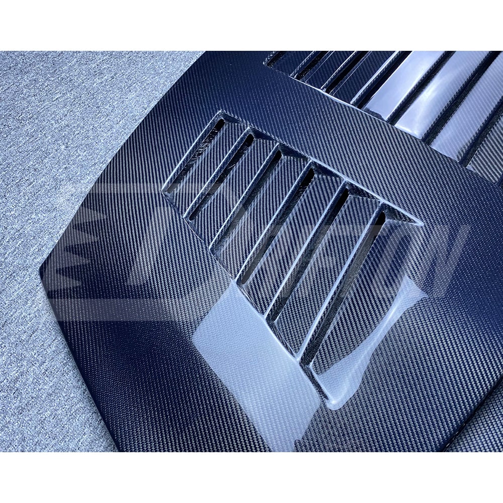 GT2 Style Carbon Fiber Hood For Nissan R35 GTR 2008-2016
