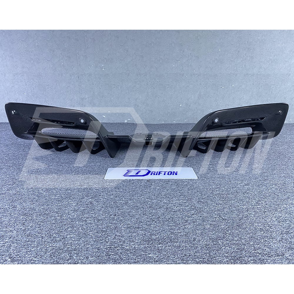 OEM Style Dry Carbon Fiber Aero Body Kit For Ferrari SF90