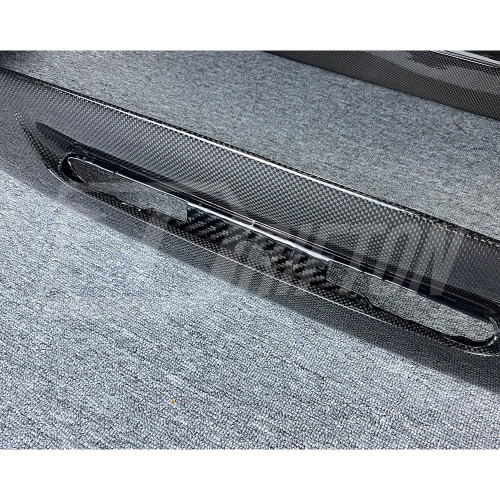 OEM Style Dry Carbon Fiber Style Rear Spoiler For Ferrari SF90