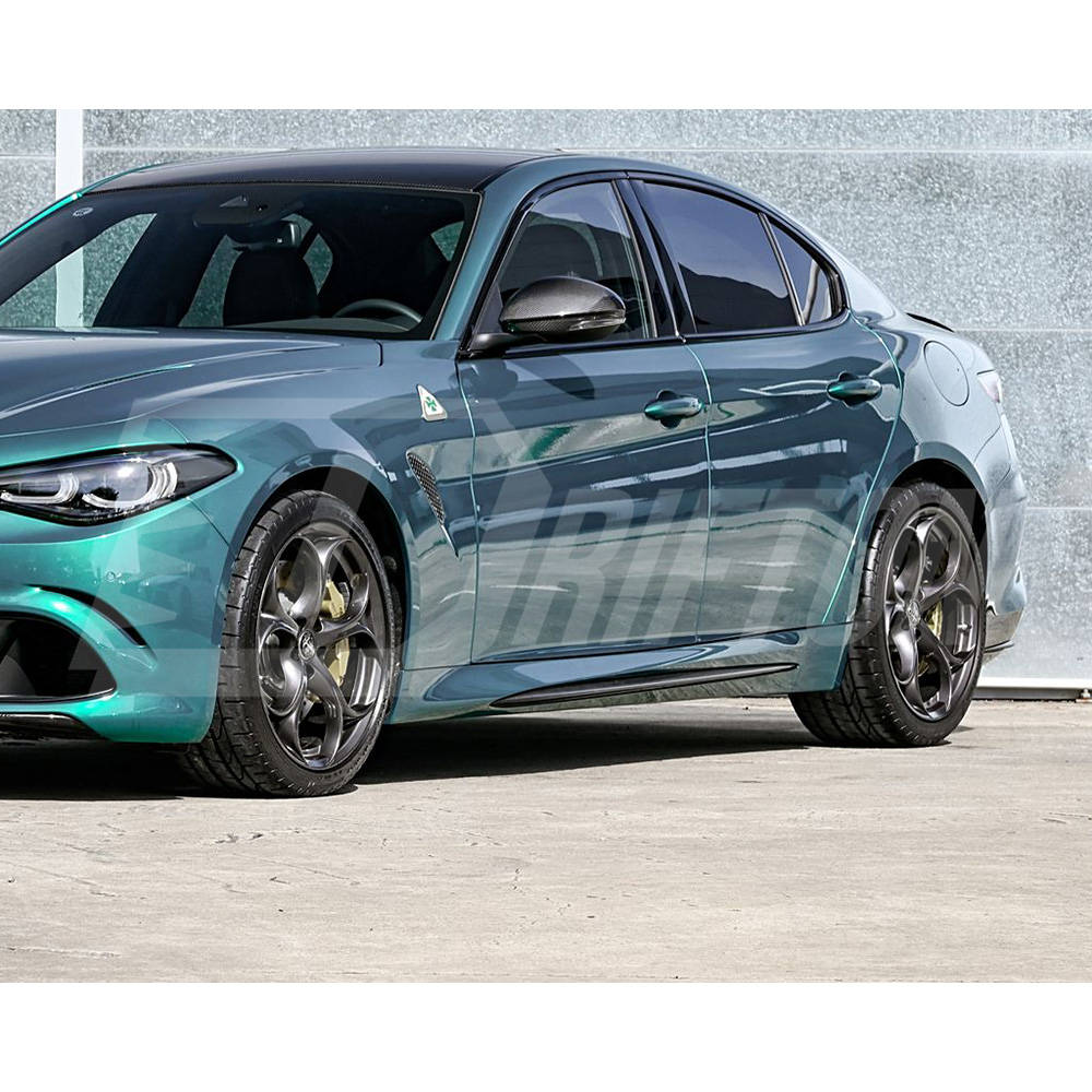 OEM Style Carbon Fiber Side Skirt Trim For Alfa Romeo Giulia Quadrifoglio 2016-2023