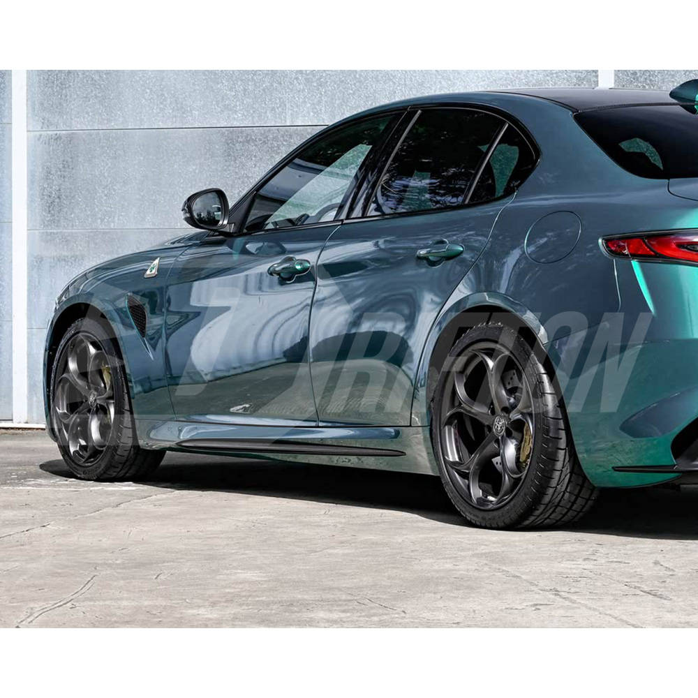 OEM Style Carbon Fiber Side Skirt Trim For Alfa Romeo Giulia Quadrifoglio 2016-2023