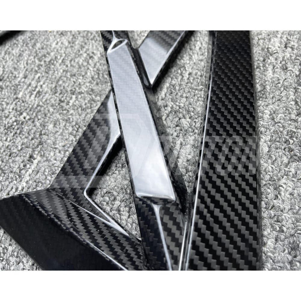 Mansory Style Dry Carbon Fiber Fender Trims Cover For Lamborghini URUS 2018-2022