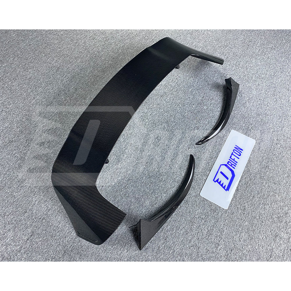 Mansory Style Dry Carbon Fiber Roof Spoiler For Maserati Levante 2016-2018