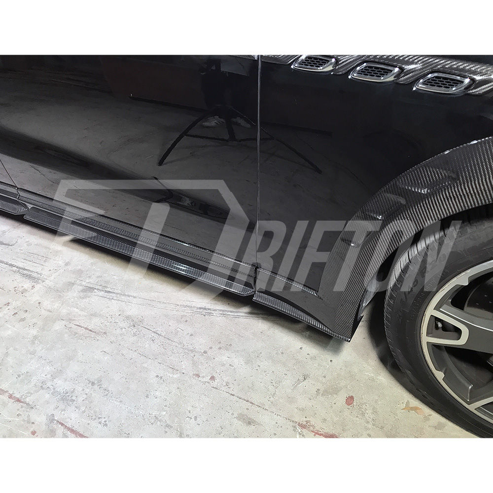 Mansory Style Dry Carbon Fiber Side Skirt & Fender Wheels Flare Trims For Maserati Levante 2016-2018