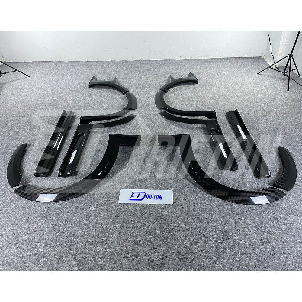 Mansory Style Dry Carbon Fiber Side Skirt & Fender Wheels Flare Trims For Maserati Levante 2016-2018