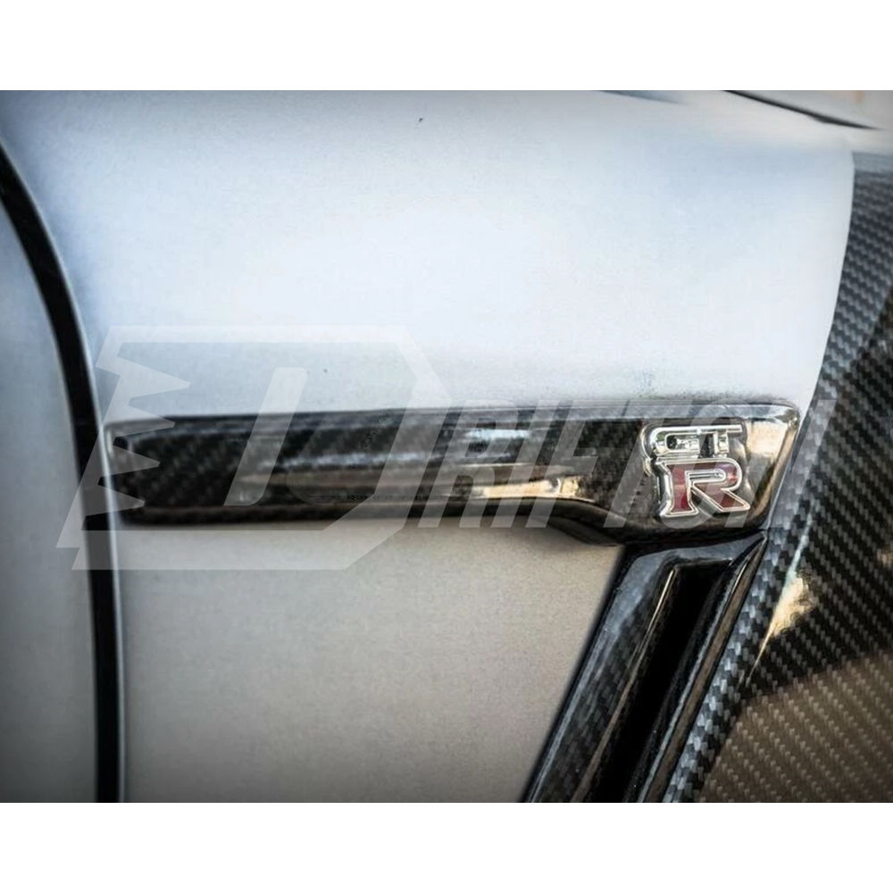Carbon Fiber Fender Emblem Trim For Nissan R35 GTR 2008-2026