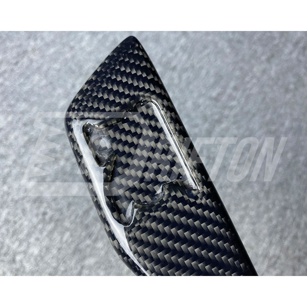 Carbon Fiber Fender Emblem Trim For Nissan R35 GTR 2008-2026