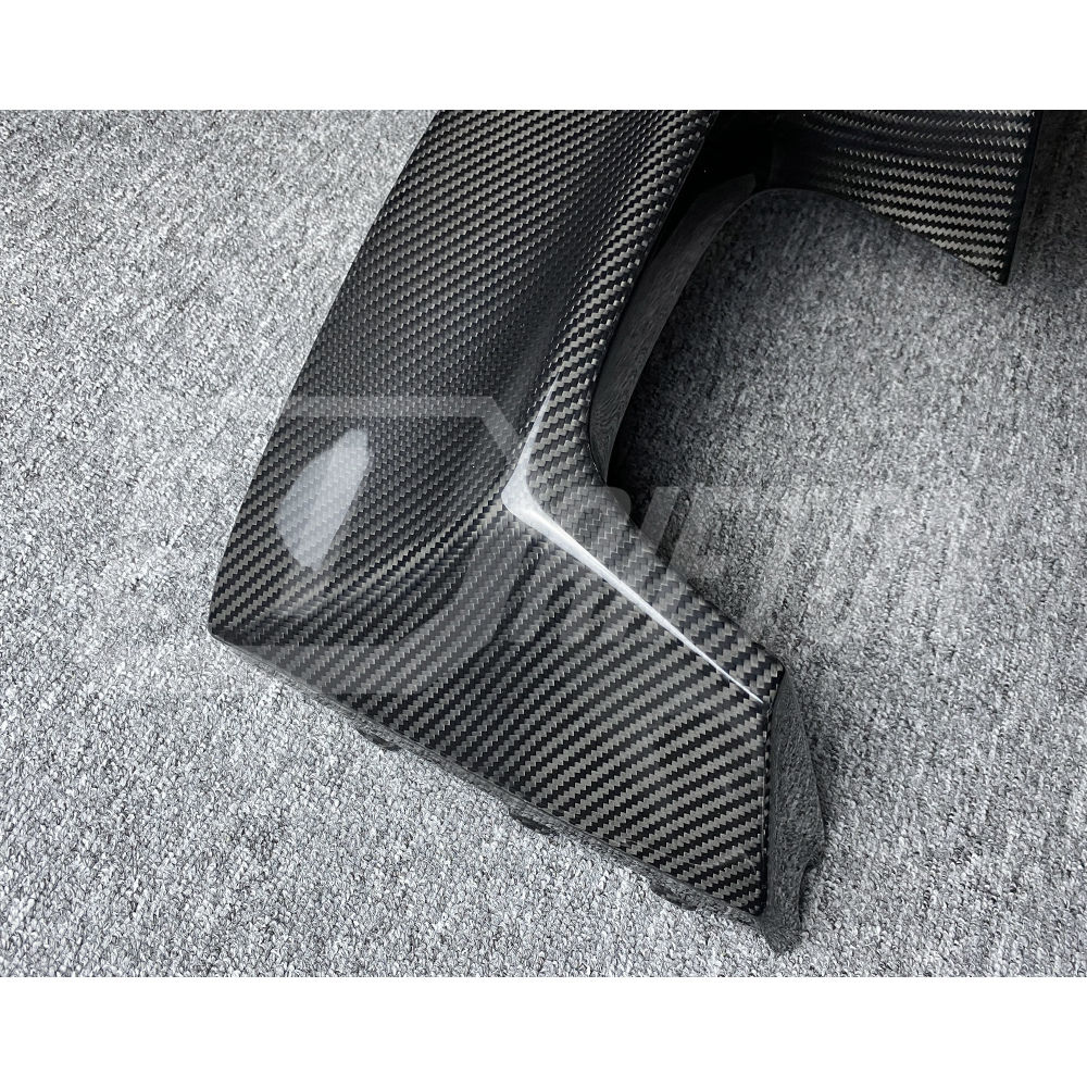 3D Style Dry Carbon Fiber Rear Diffuser For BMW 5 Series F90 M5 2017-2023