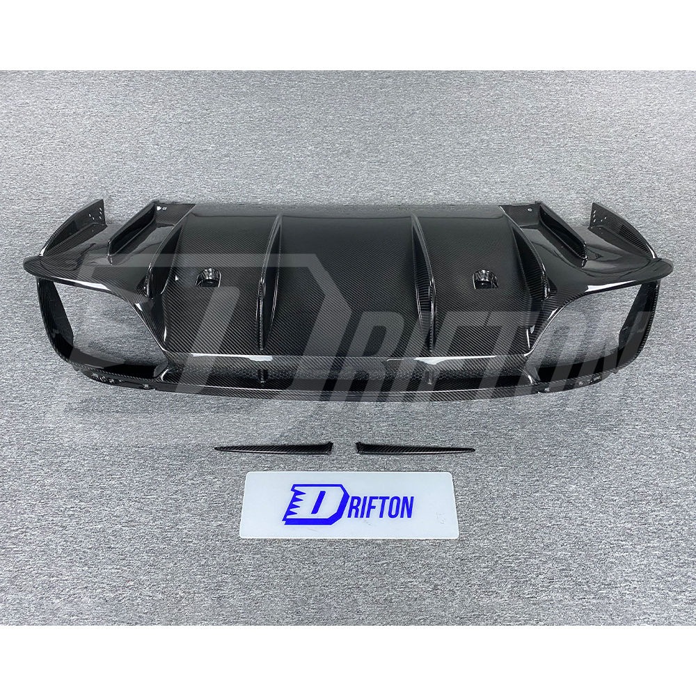 OEM Style Dry Carbon Fiber Rear Diffuser For Alfa Romeo Giulia Quadrifoglio 2016-2023