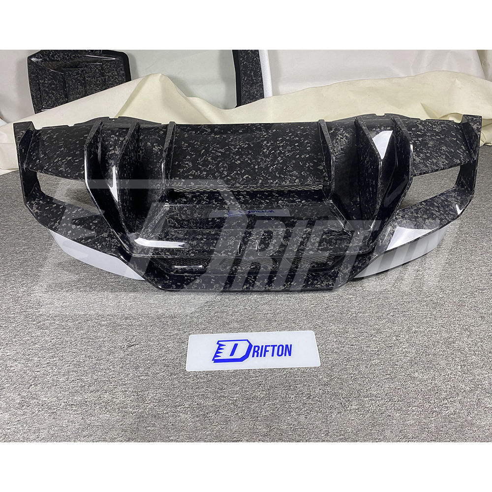 Vorsteiner Style Dry Carbon Fiber with Portion Primer Body Kits For Lamborghini Huracan LP580 & LP610 2014-2019
