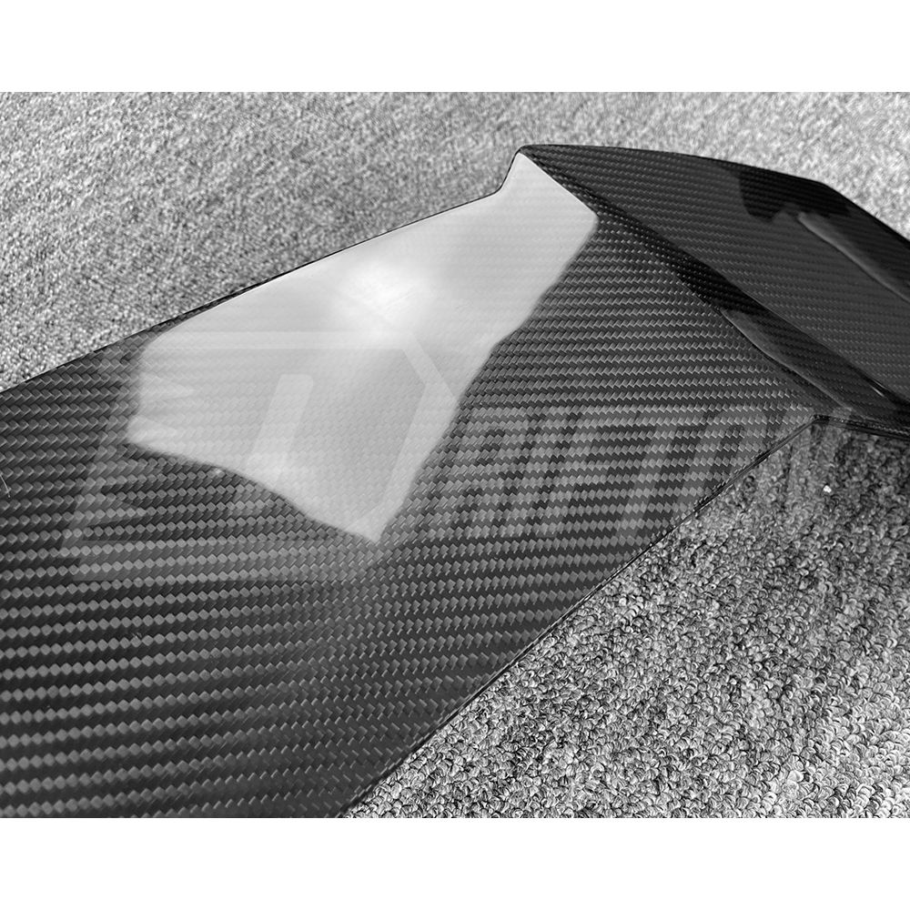 Mansory Style Dry Carbon Fiber Rear Roof Spoiler Wing For Lamborghini URUS & S & Performante