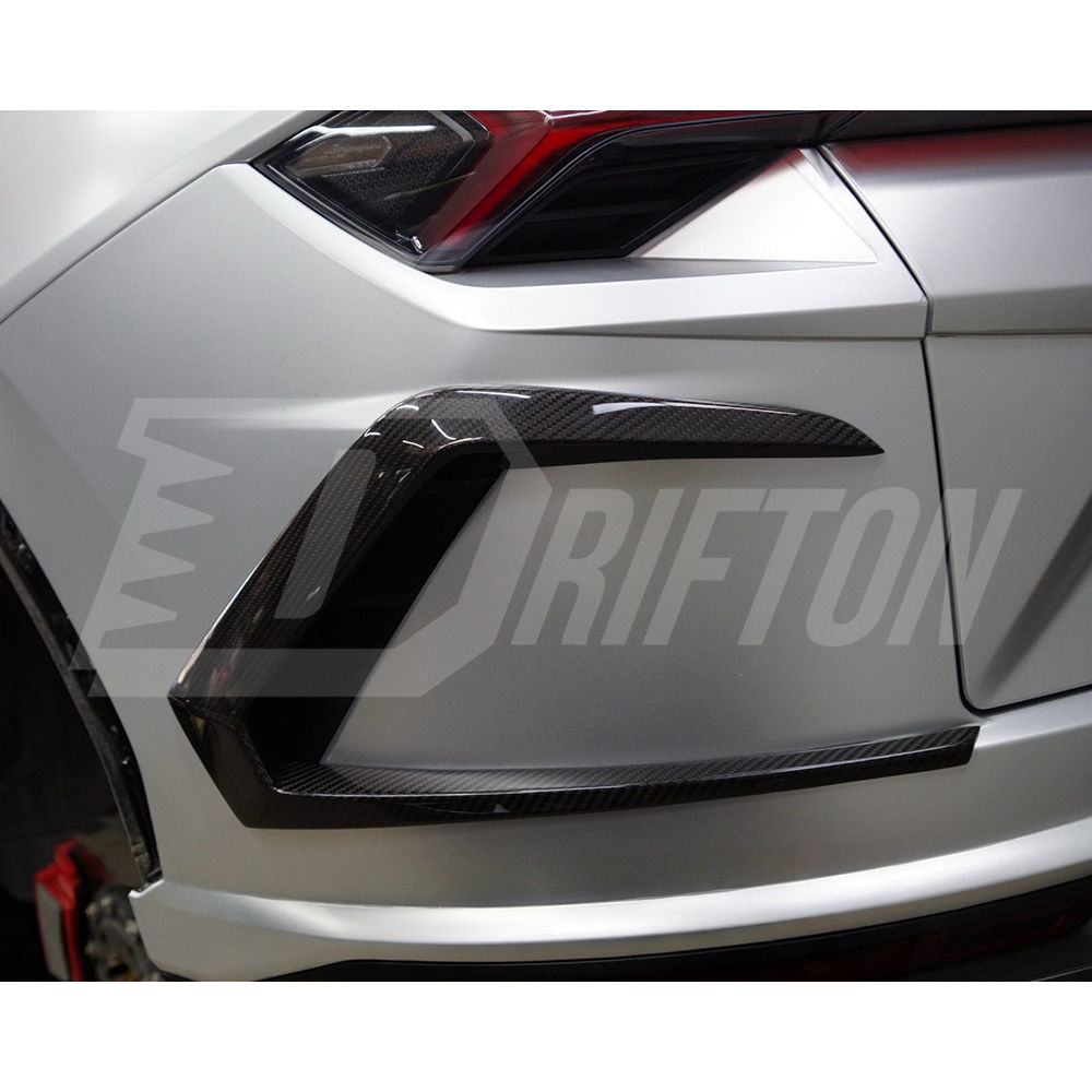 TopCar Style Dry Carbon Fiber Rear Bumper Vent For Lamborghini URUS
