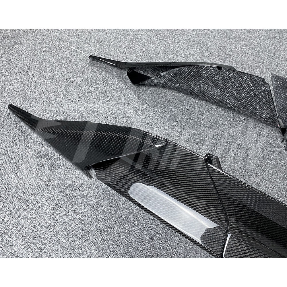 OEM Style Dry Carbon Fiber Side Skirt For Maserati MC20