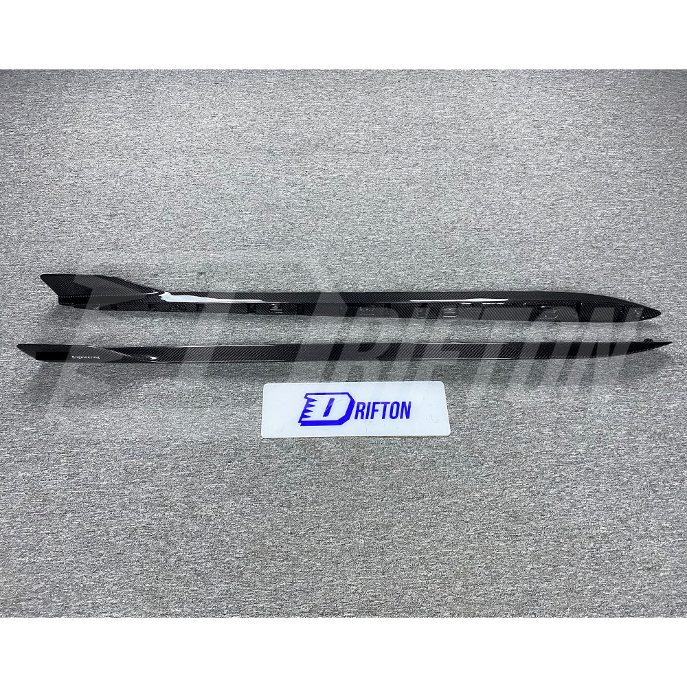 GTAM Style Dry Carbon Fiber Side Skirt For Alfa Romeo Giulia Quadrifoglio 2016-2023