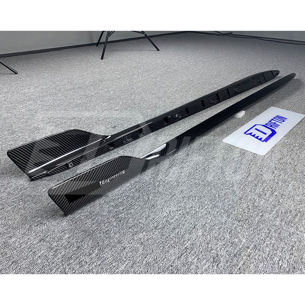 GTAM Style Dry Carbon Fiber Side Skirt For Alfa Romeo Giulia Quadrifoglio 2016-2023