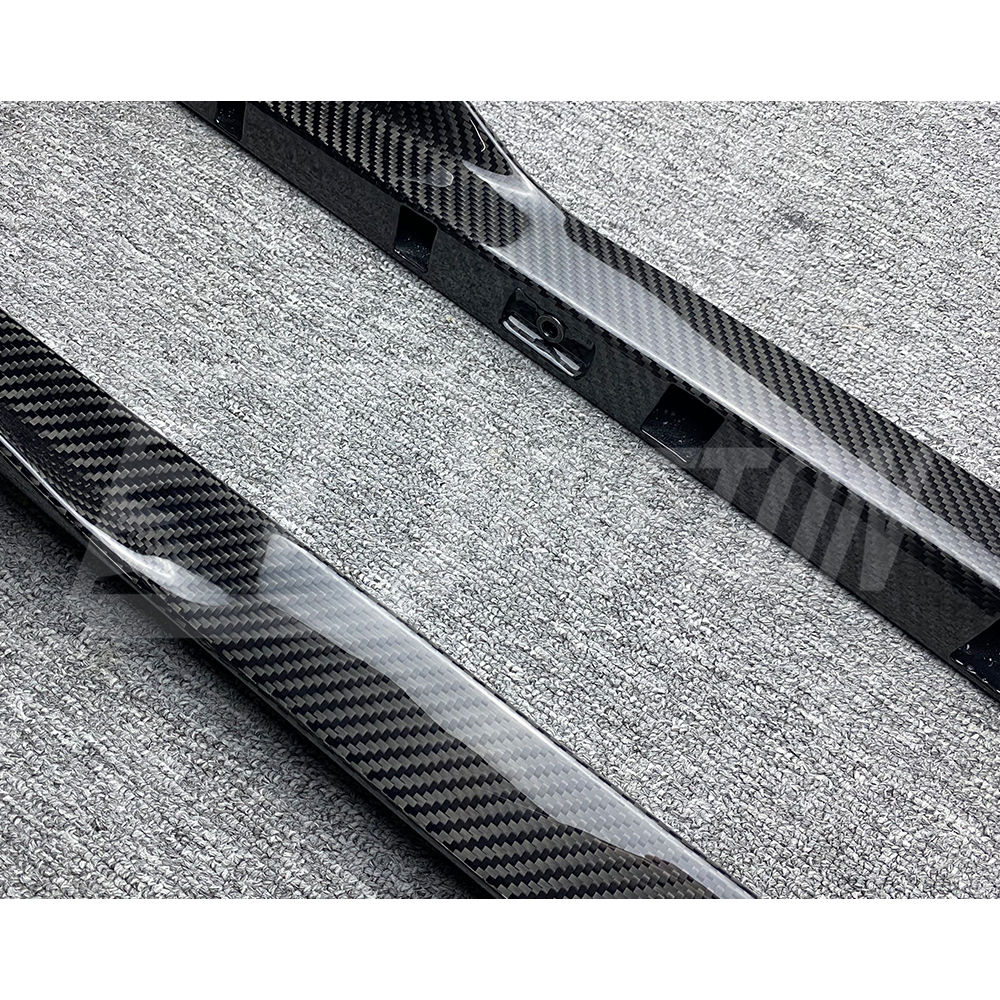 GTAM Style Dry Carbon Fiber Side Skirt For Alfa Romeo Giulia Quadrifoglio 2016-2023