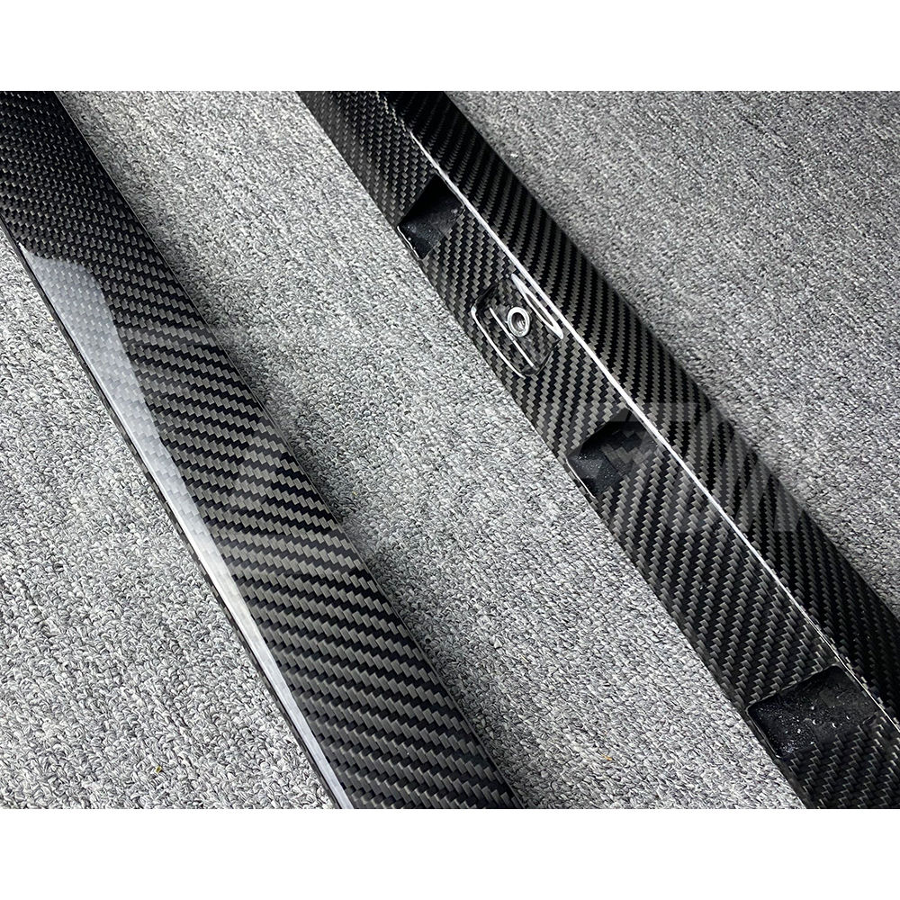 GTAM Style Dry Carbon Fiber Side Skirt For Alfa Romeo Giulia Quadrifoglio 2016-2023