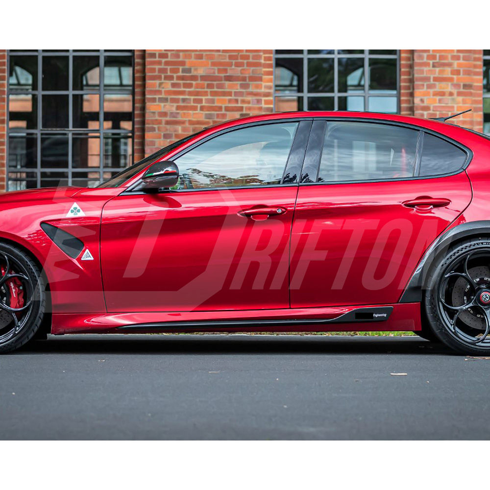 GTAM Style Dry Carbon Fiber Side Skirt For Alfa Romeo Giulia Quadrifoglio 2016-2023