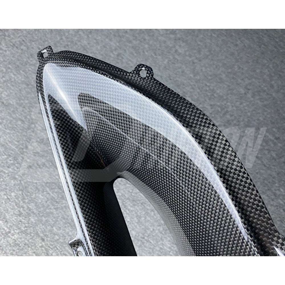 Novitec Style Dry Carbon Fiber Rear Light Cover For Ferrari 488 GTB Spider 2015-2018