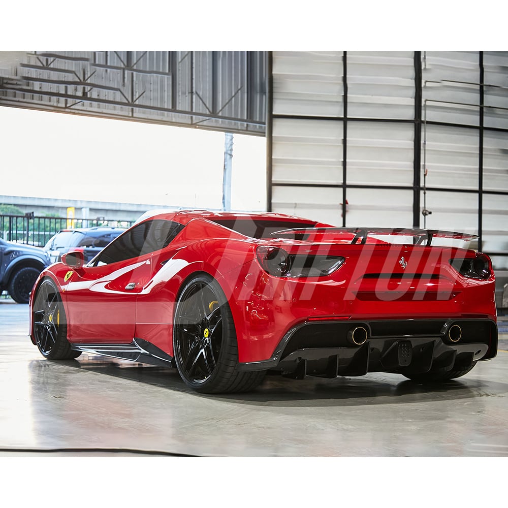 Novitec Style Dry Carbon Fiber Rear Light Cover For Ferrari 488 GTB Spider 2015-2018