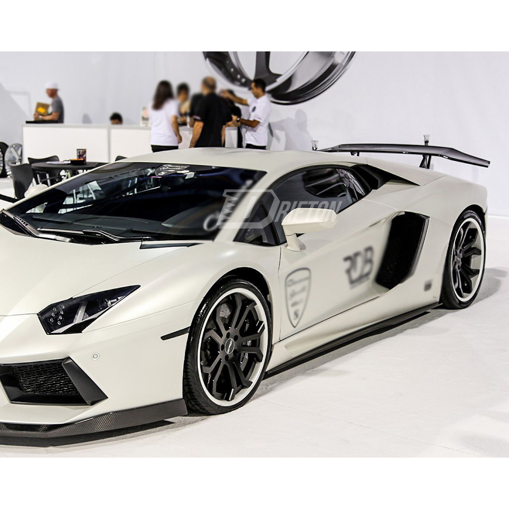 DMC Style Dry Carbon Fiber Side Skirt For Lamborghini Aventador LP700 2011-2015