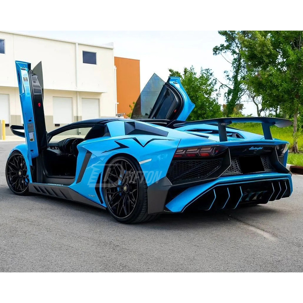 Novitec Style Dry Carbon Fiber Side Skirt For Lamborghini Aventador LP700 2011-2015