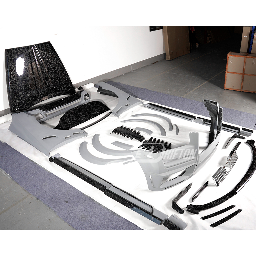 Mansory Ver.1 Style Conversion Body Kits For Rolls Royce Cullinan 2015-2024 (Partial Exposed Dry Carbon Fiber)
