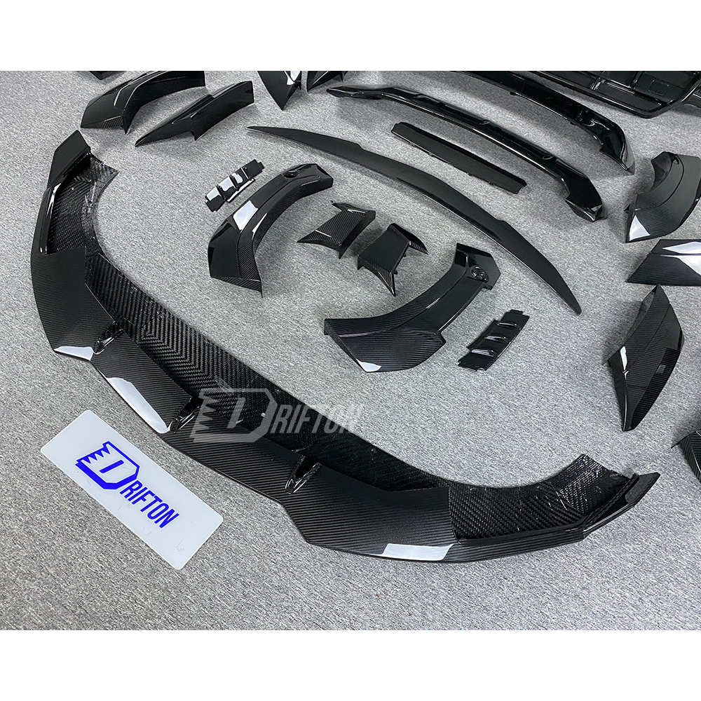 1016 Style Dry Carbon Fiber Wide Body Kit & Hood For Lamborghini URUS