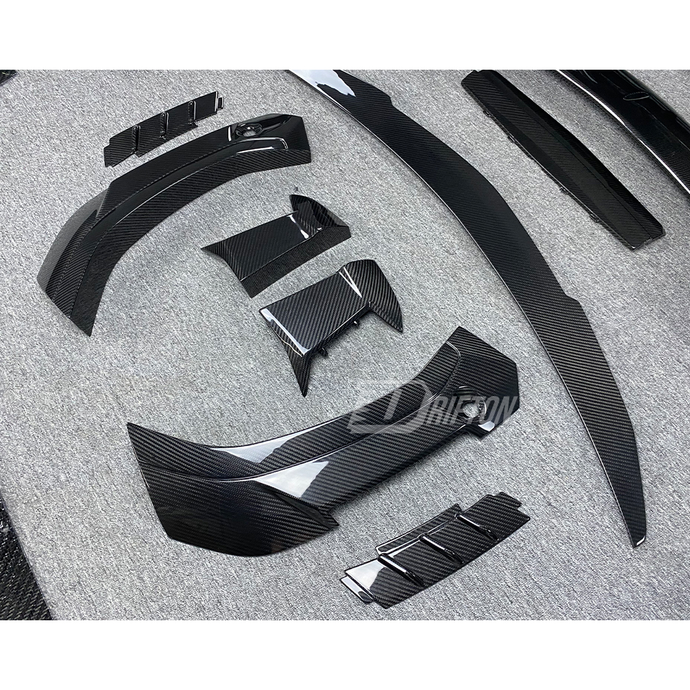 1016 Style Dry Carbon Fiber Wide Body Kit & Hood For Lamborghini URUS
