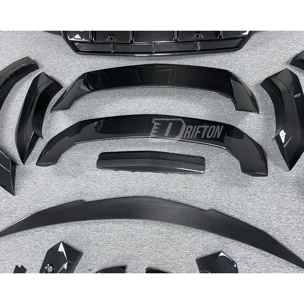 1016 Style Dry Carbon Fiber Wide Body Kit & Hood For Lamborghini URUS