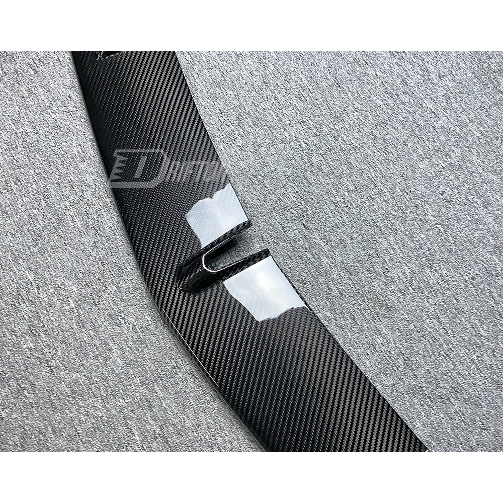 Mansory Style Dry Carbon Fiber Front Lip For Lamborghini URUS