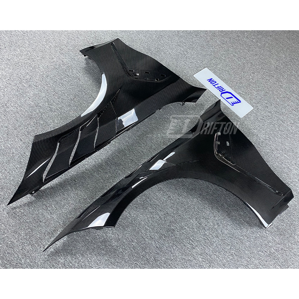 AE Style Dry Carbon Carbon Fiber Fender For BMW G82 G83 M4 2020-2024