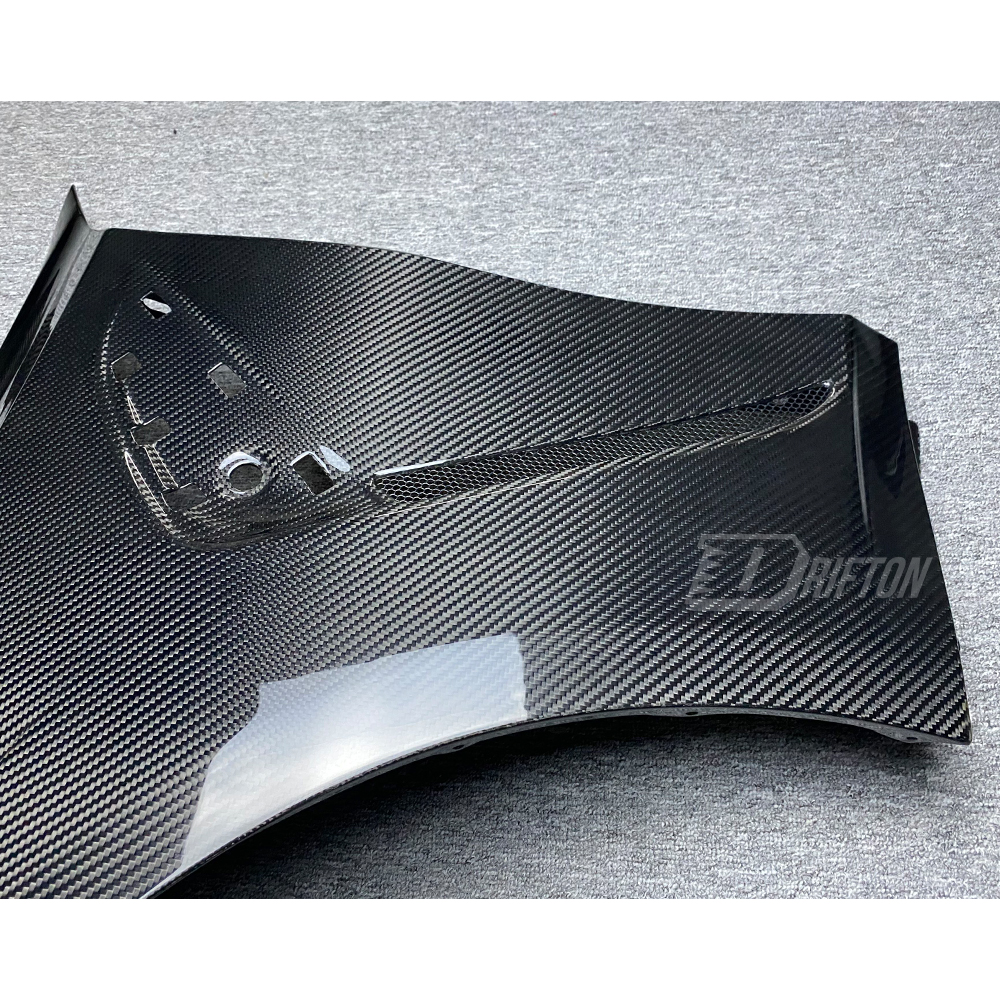 AE Style Dry Carbon Carbon Fiber Fender For BMW G82 G83 M4 2020-2024