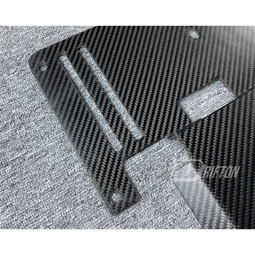 Dry Carbon Fiber Engine Underguard Skid Plate For BMW G87 M2 2023-2027
