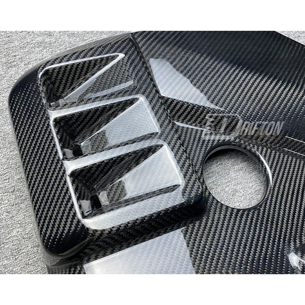 Eventuri Style Dry Carbon Fiber Engine Cover For BMW G87 M2 2023-2027