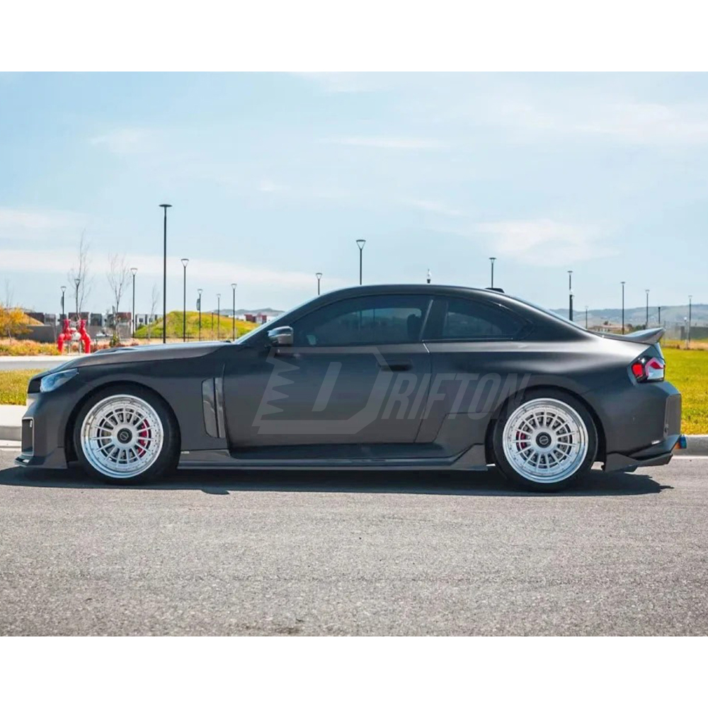 Vorsteiner Style Dry Carbon Fiber Fenders & Side Skirts Set For BMW G87 M2 2023-2027
