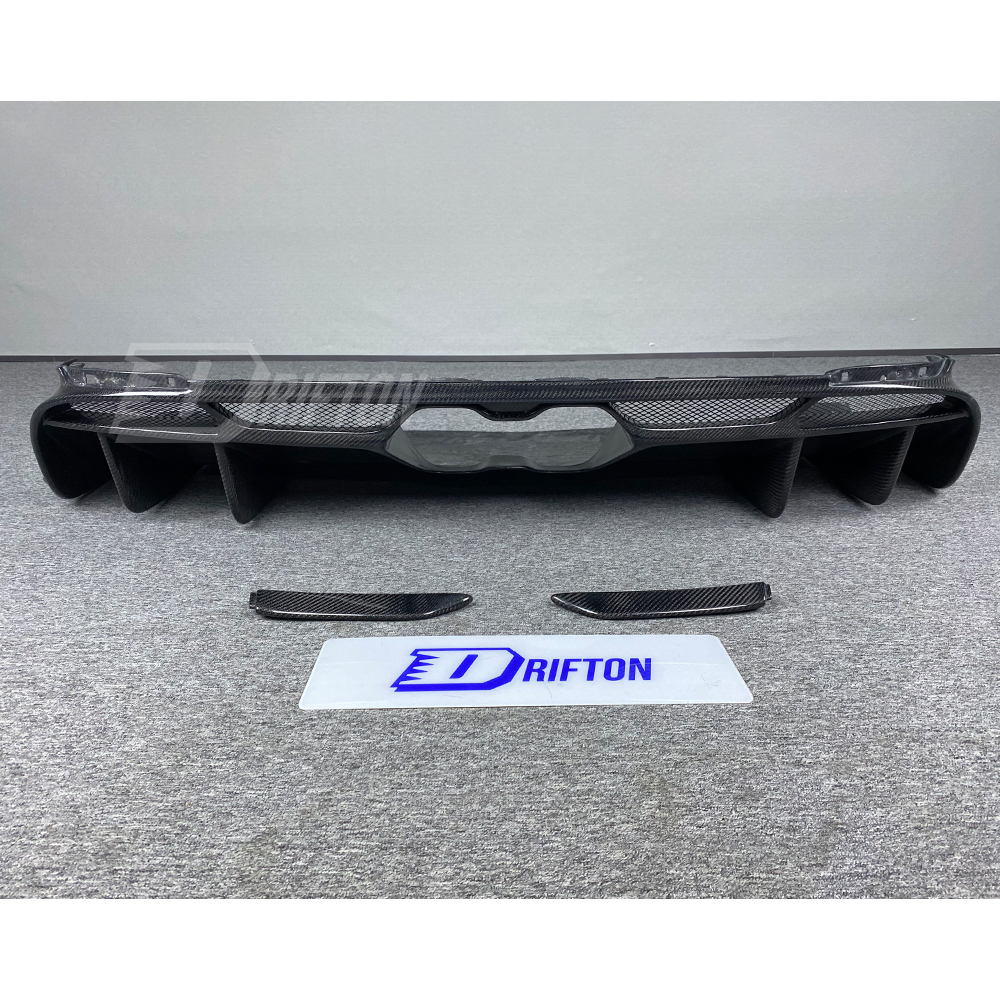 GTAM Style Carbon Fiber Rear Diffuser For Alfa Romeo Giulia QV Quadrifoglio 2016-2023