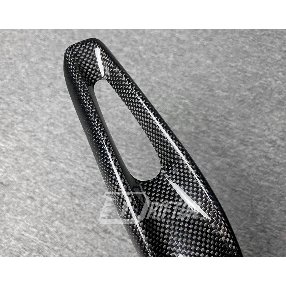 Dry Carbon Fiber Central Bridge For Ferrari 812 Superfast GTS 2017-2023