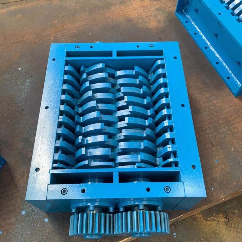 Hot sale crushing machine chassis shredder box shredder case with a set of blades